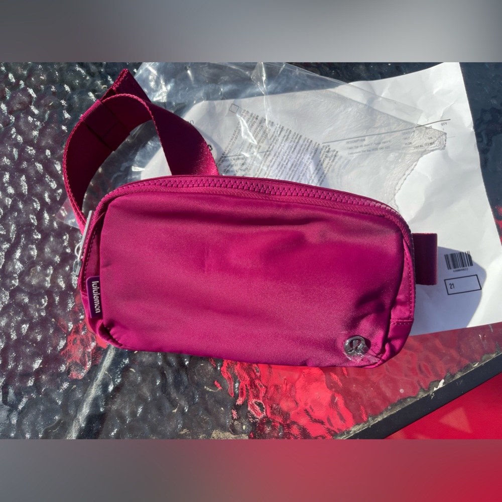 Lululemon Wild Berry Belt Bag